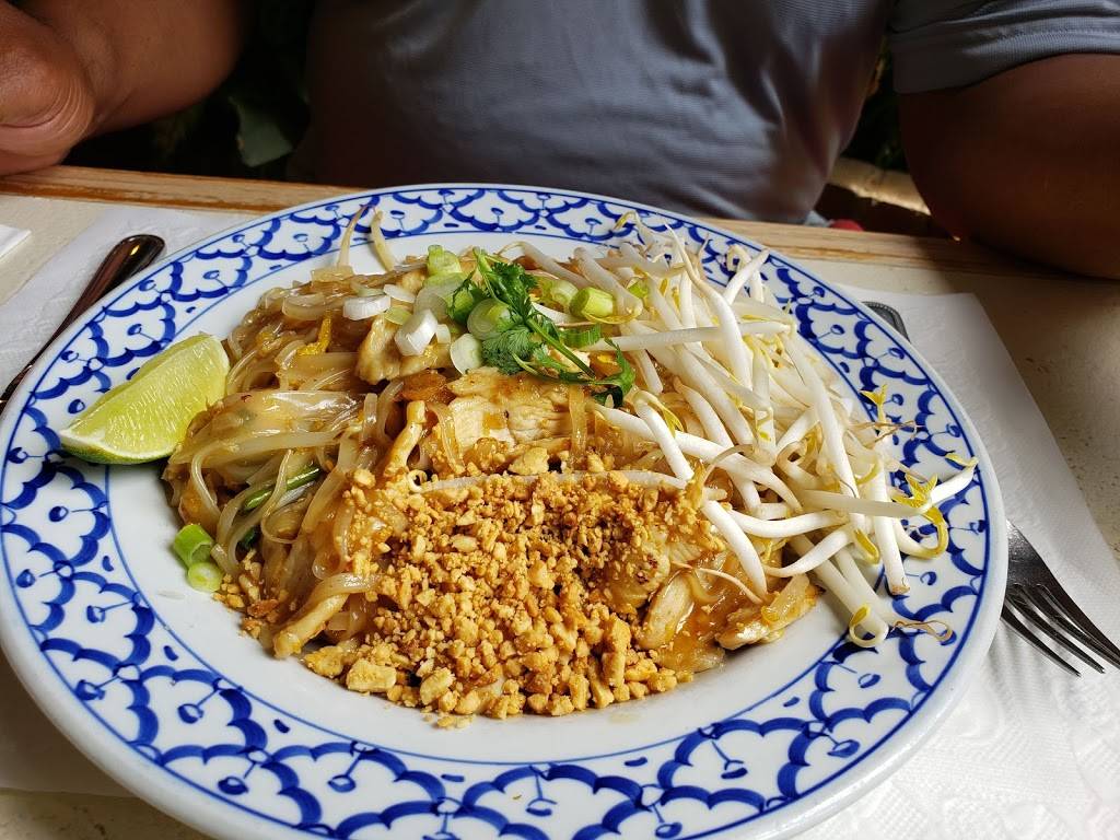 Bangkok Thai Cuisine | restaurant | 46 Rt 6A, Orleans, MA 02653, USA | 5082553301 OR +1 508-255-3301