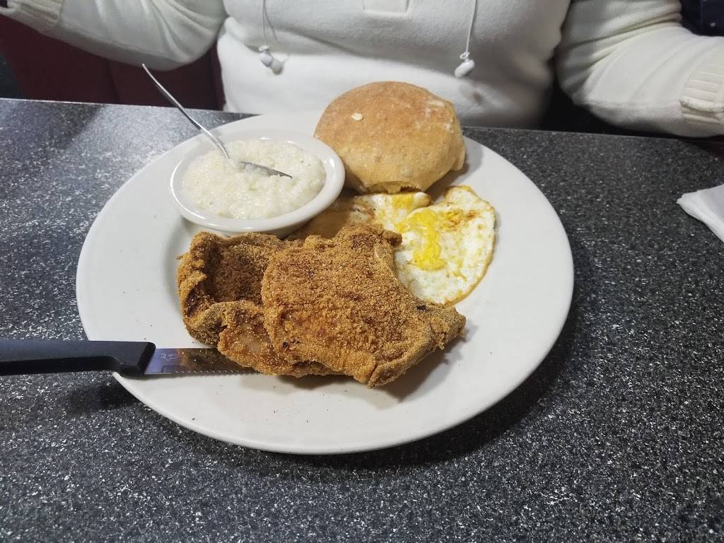 Thumbs Up Diner | restaurant | 1617 White Way, Atlanta, GA 30344, USA | 4047683776 OR +1 404-768-3776