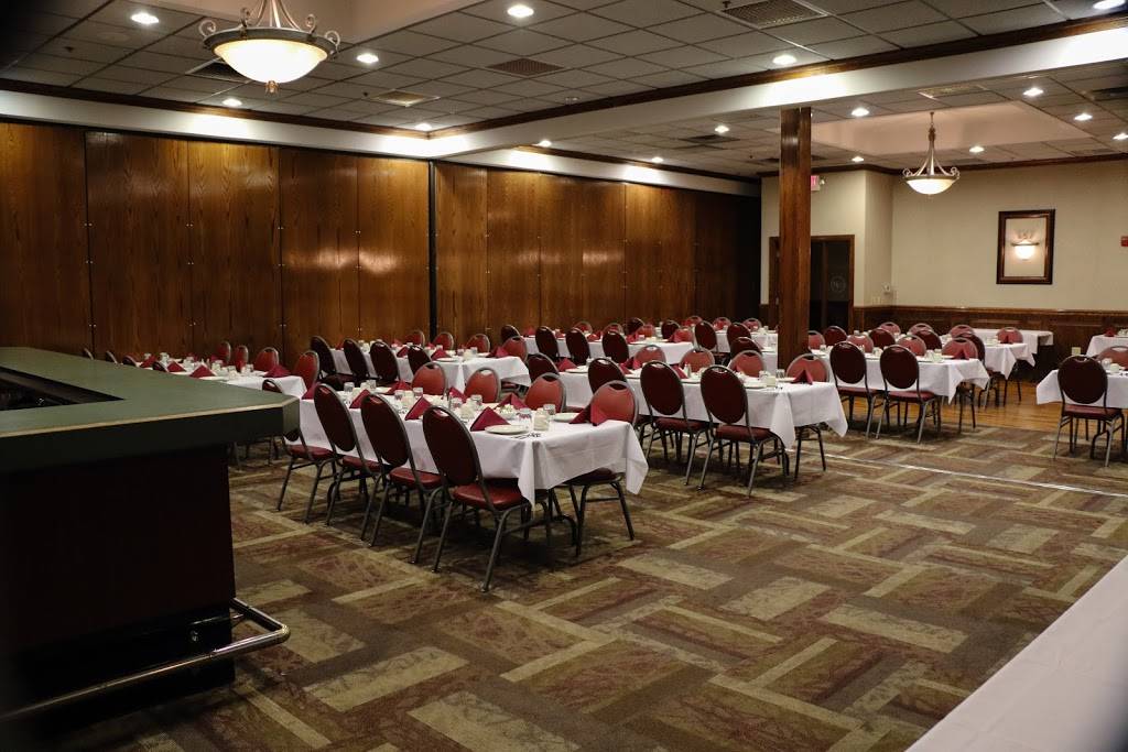 Meyers Restaurant & Banquet Hall | restaurant | 4260 S 76th St, Greenfield, WI 53220, USA | 4143214400 OR +1 414-321-4400
