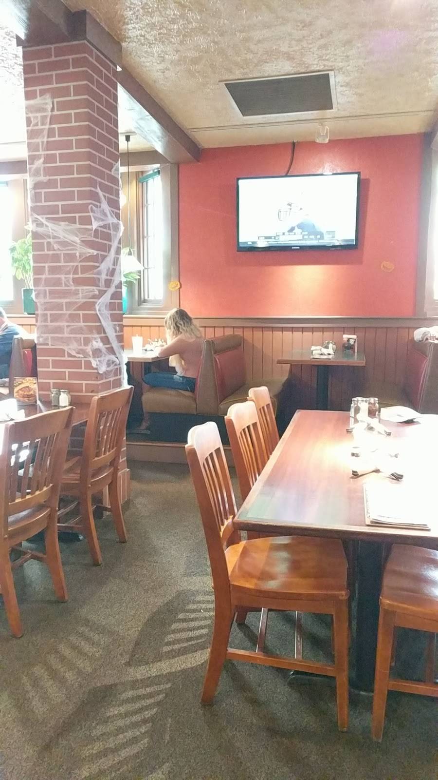 Old Chicago | meal takeaway | 1938 Grand River Ave, Okemos, MI 48864, USA | 5173471111 OR +1 517-347-1111