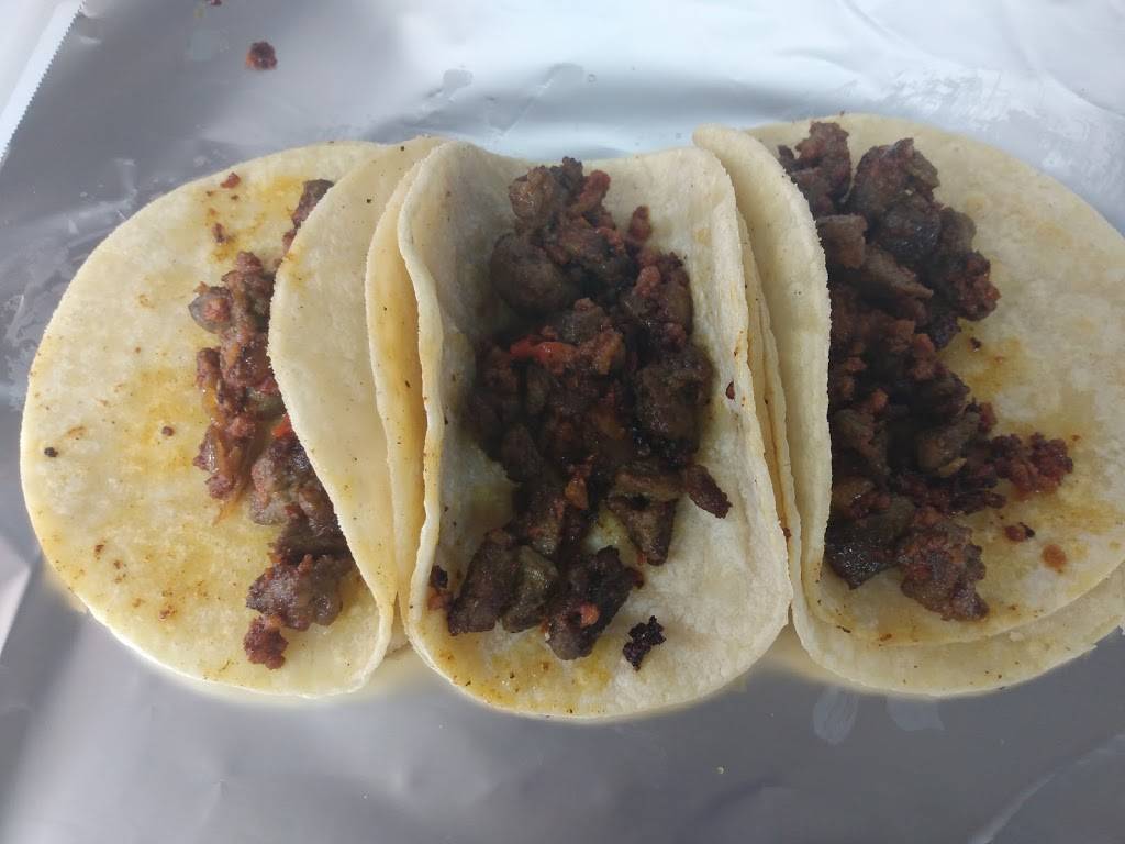Tacos y Pupusas Kamila | restaurant | 12355 Fondren Rd, Houston, TX 77035, USA | 8329496629 OR +1 832-949-6629