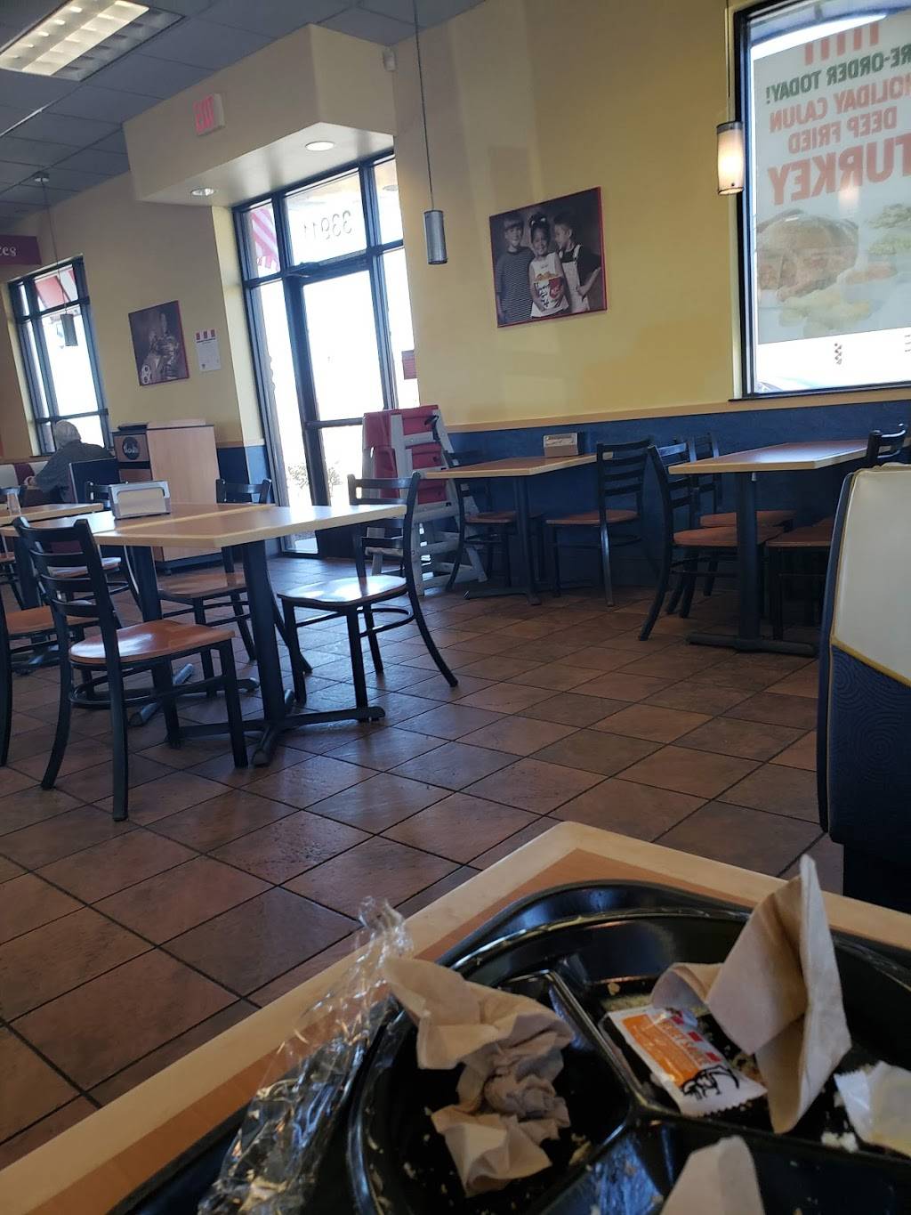 KFC | restaurant | 33911 Yucaipa Blvd, Yucaipa, CA 92399, USA | 9097970715 OR +1 909-797-0715