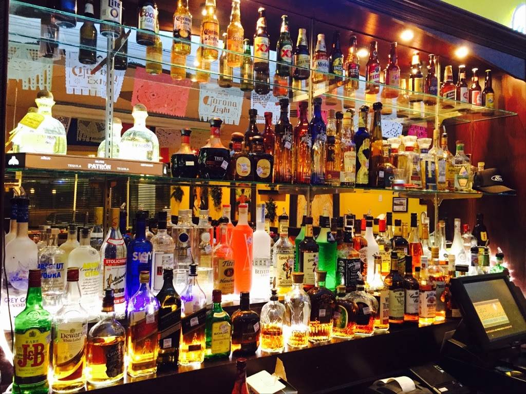 Las Haciendas Mexican Bar and Grill | restaurant | 2951 Marina Bay Dr, League City, TX 77573, USA | 2813342175 OR +1 281-334-2175