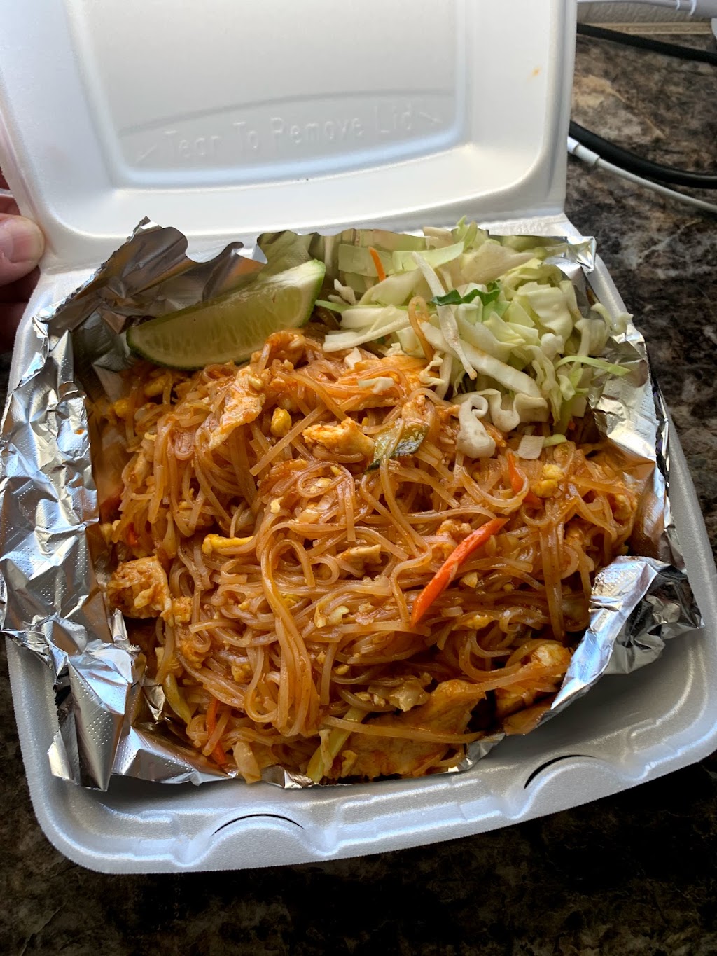 Yoyos Thai Food Truck | restaurant | 1285 Eglin Pkwy, Shalimar, FL 32579, USA | 8507060078 OR +1 850-706-0078