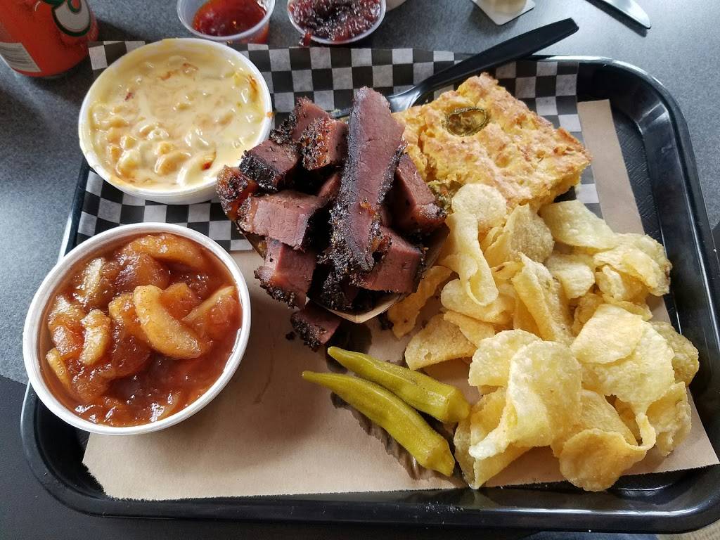 Js BBQ | restaurant | 333 Watson St, Ripon, WI 54971, USA | 9207482232 OR +1 920-748-2232