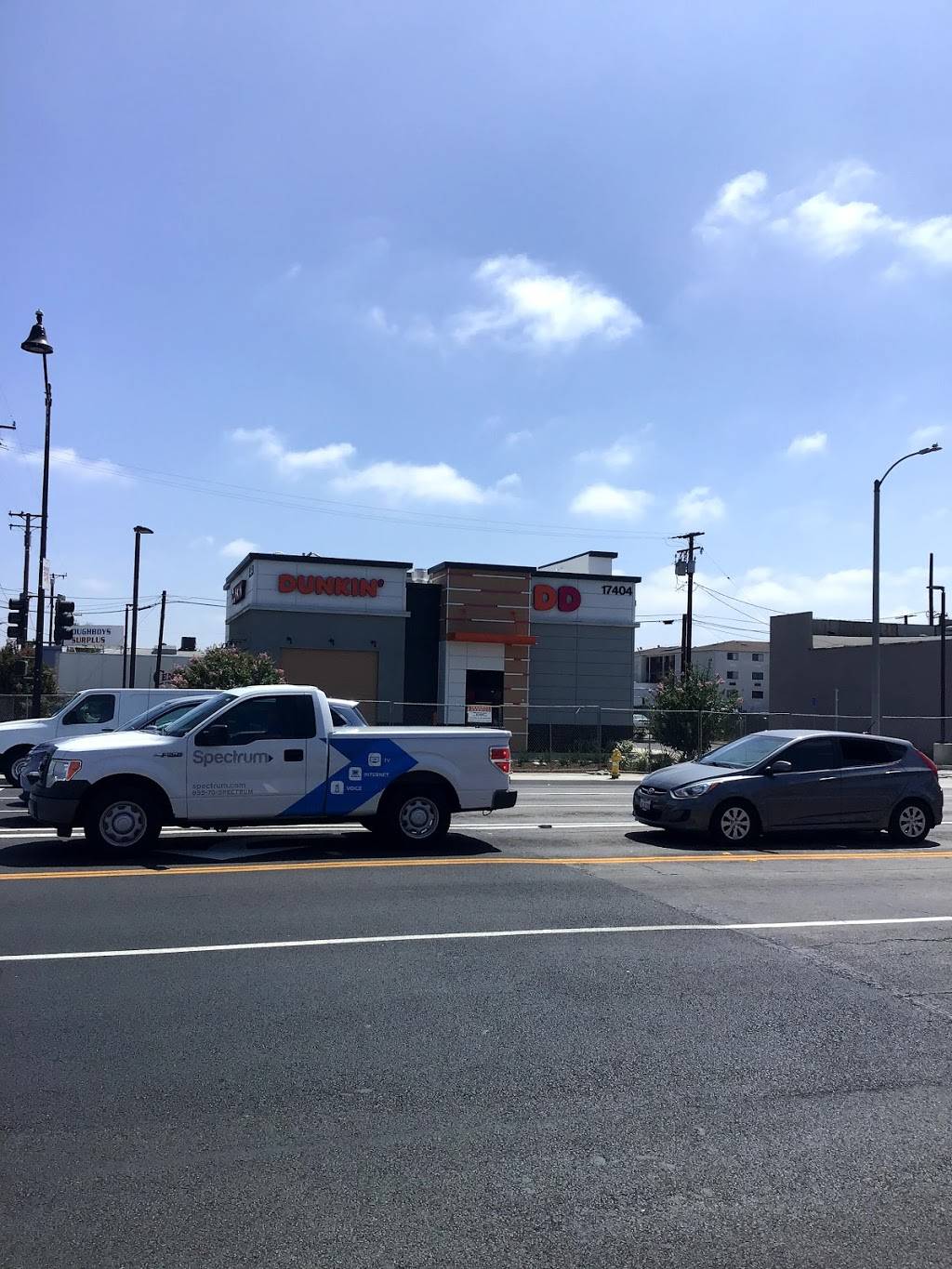 Dunkin | bakery | 17404 Bellflower Blvd, Bellflower, CA 90706, USA | 5622819014 OR +1 562-281-9014