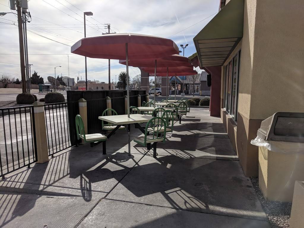 Del Taco | meal takeaway | 1525 Coors Blvd NW, Albuquerque, NM 87121, USA | 5058361377 OR +1 505-836-1377