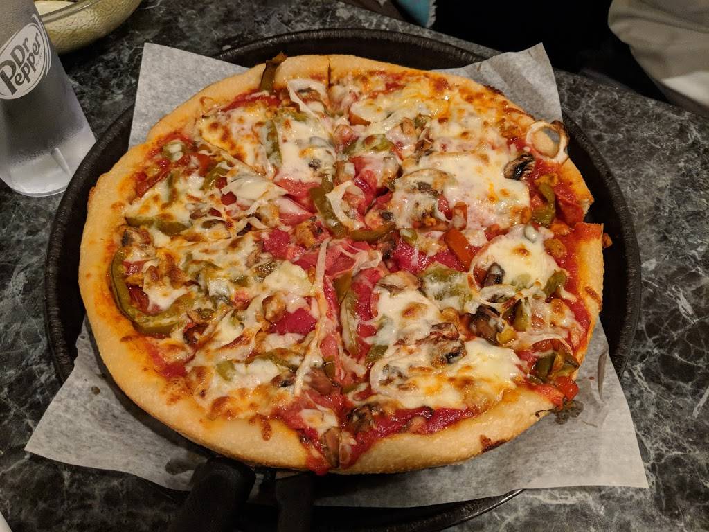 Belleria Pizza - Struthers | restaurant | 1010 Youngstown-Poland Rd, Struthers, OH 44471, USA | 3307554667 OR +1 330-755-4667