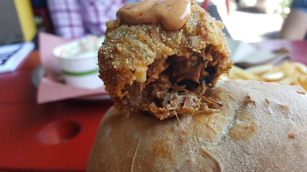 Cochon Volant BBQ Smokehouse | restaurant | 18350 Sonoma Hwy, Sonoma, CA 95476, USA | 7075095480 OR +1 707-509-5480