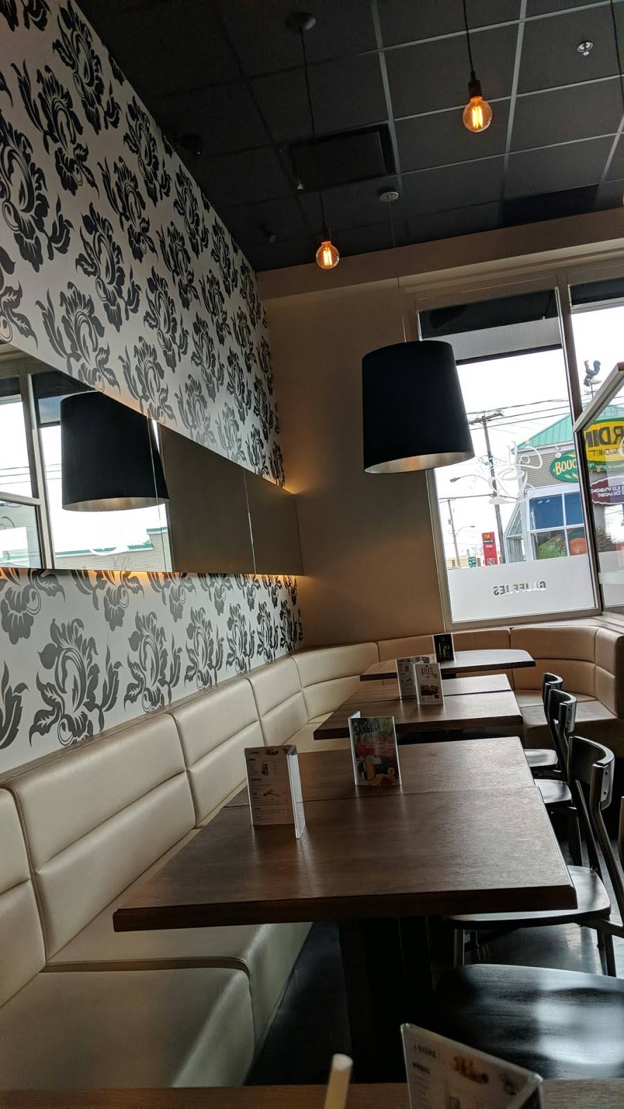 Caffuccino Granby | restaurant | 800 Rue Principale, Granby, QC J2G 2Y8, Canada | 5793653303 OR +1 579-365-3303