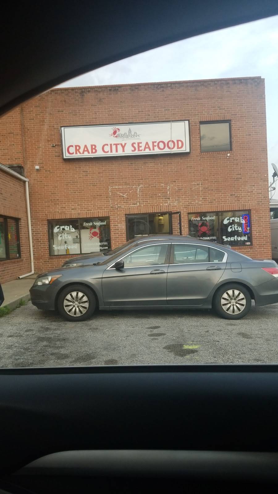 Crab City | restaurant | 2750 W Franklin St, Baltimore, MD 21223, USA | 4109476010 OR +1 410-947-6010