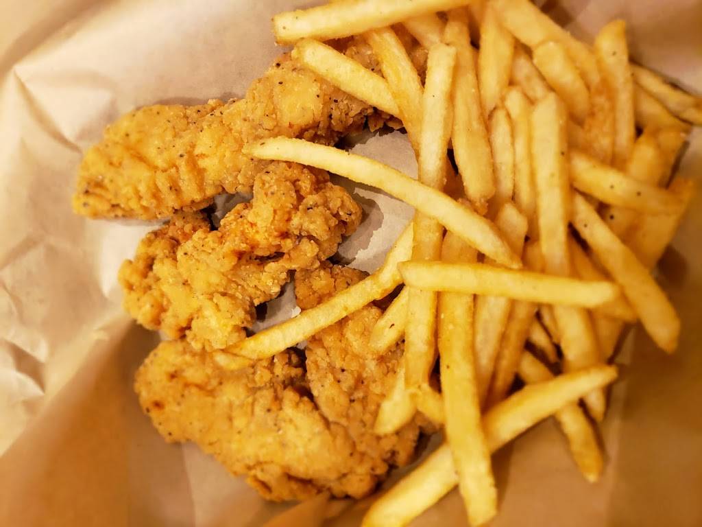 Logans Roadhouse | restaurant | 3698 N Freeway Blvd, Sacramento, CA 95834, USA | 9164198100 OR +1 916-419-8100