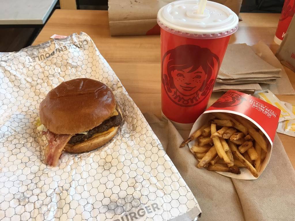 Wendys | restaurant | 23600 Woodbine Ave, Keswick, ON L4P 1J7, Canada | 3655052006 OR +1 365-505-2006