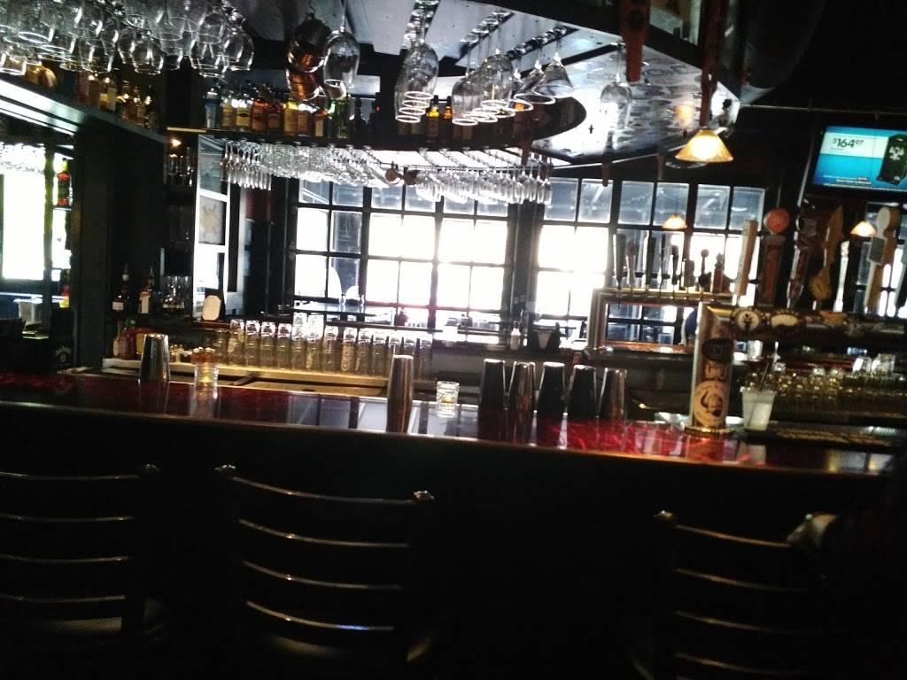 Binkleys | restaurant | 5902 N College Ave, Indianapolis, IN 46220, USA | 3177228888 OR +1 317-722-8888