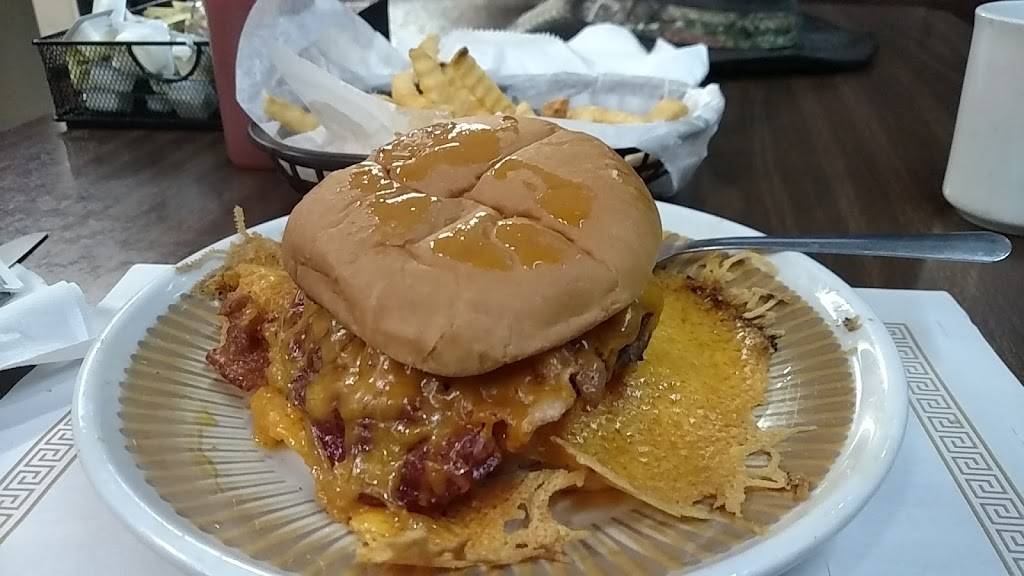 Hot Spot | restaurant | 361 E St Joseph St, Coloma, MI 49038, USA | 2694687670 OR +1 269-468-7670