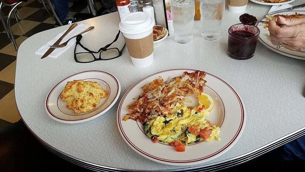 Sugar Pine Cafe | cafe | 5038 CA-140, Mariposa, CA 95338, USA | 2097427793 OR +1 209-742-7793