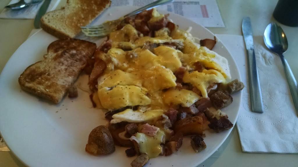 The Pal Cafe | restaurant | 229 Division St, Park Falls, WI 54552, USA | 7157622529 OR +1 715-762-2529