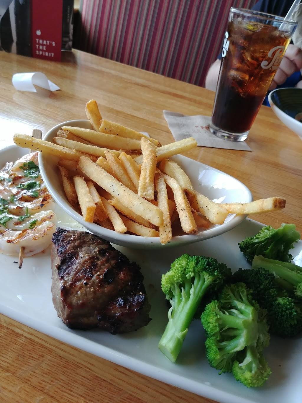 Applebees Grill + Bar | restaurant | 1540 W River Rd N, Elyria, OH 44035, USA | 4403241700 OR +1 440-324-1700