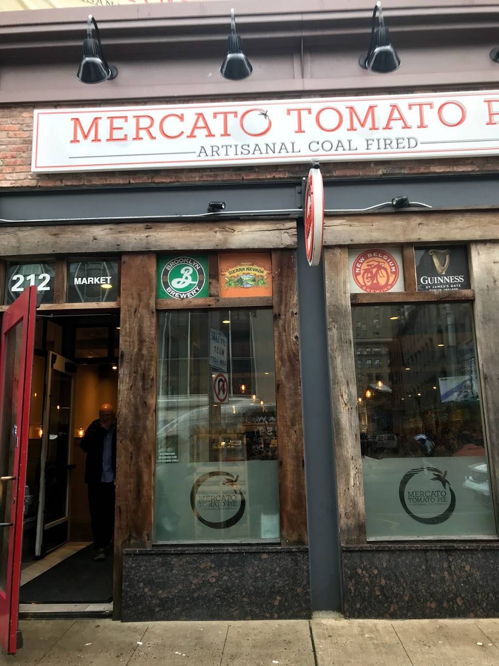 Mercato Tomato Pie | restaurant | 212 Market St, Newark, NJ 07102, USA | 9734249000 OR +1 973-424-9000