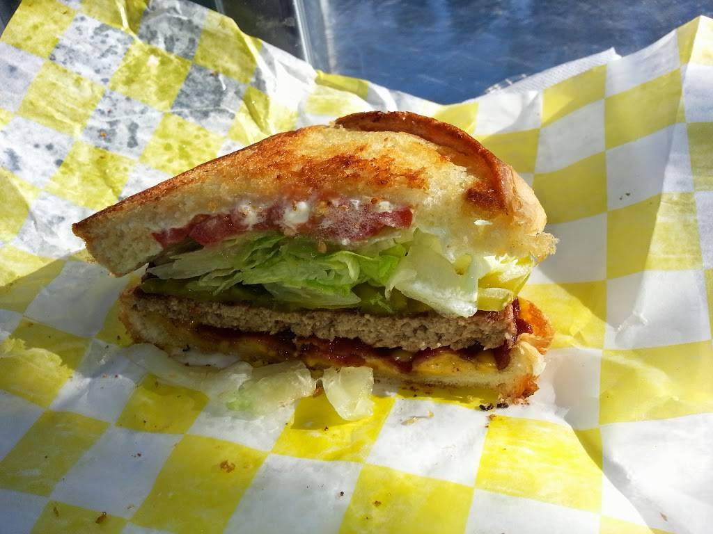 Zesto Drive-In | restaurant | 3239 Forest Dr, Columbia, SC 29204, USA | 8037824454 OR +1 803-782-4454