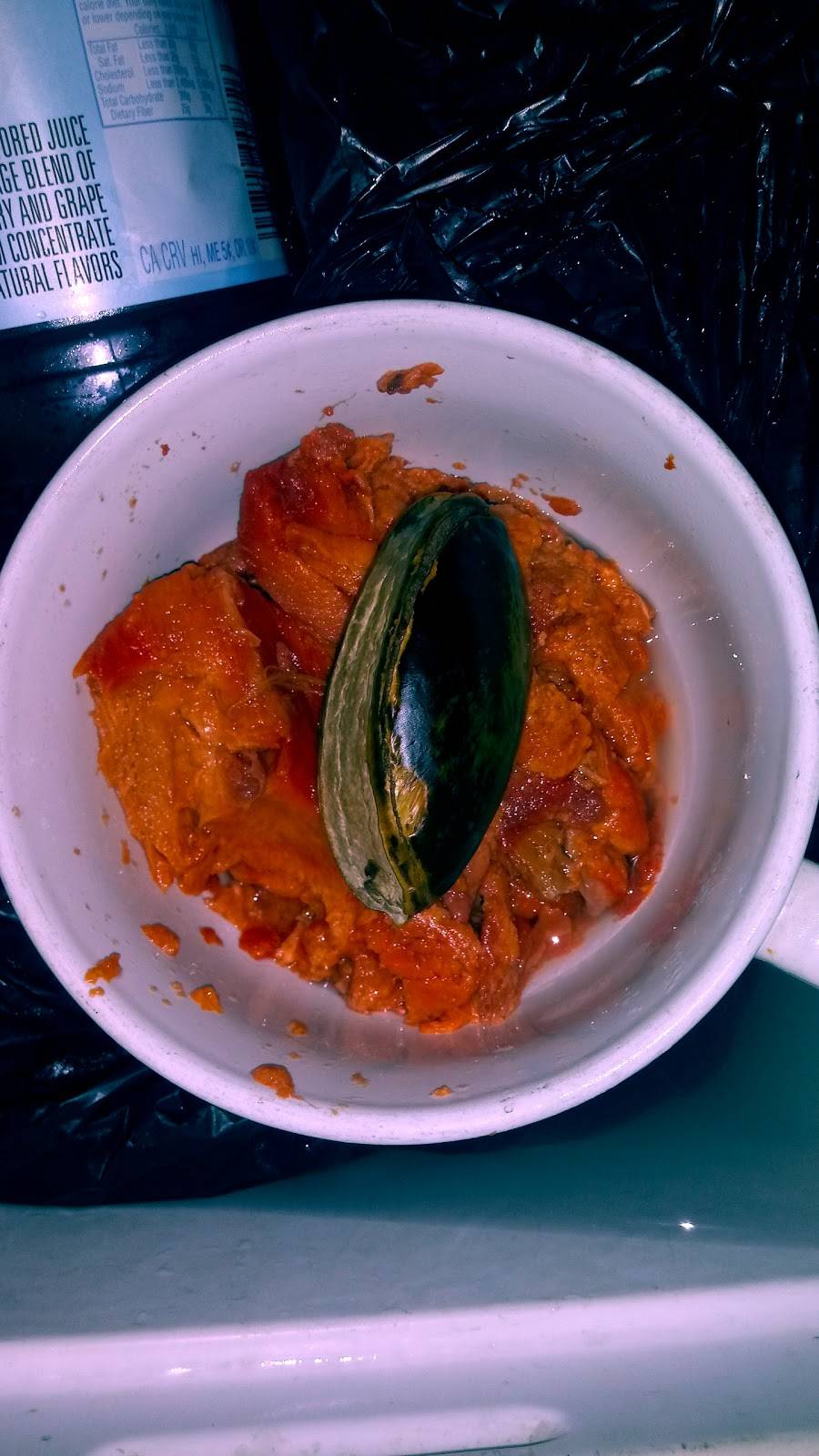 La Familia Bar Restaurant | restaurant | 2818 NW 22nd Ave, Miami, FL 33142, USA | 3056336556 OR +1 305-633-6556