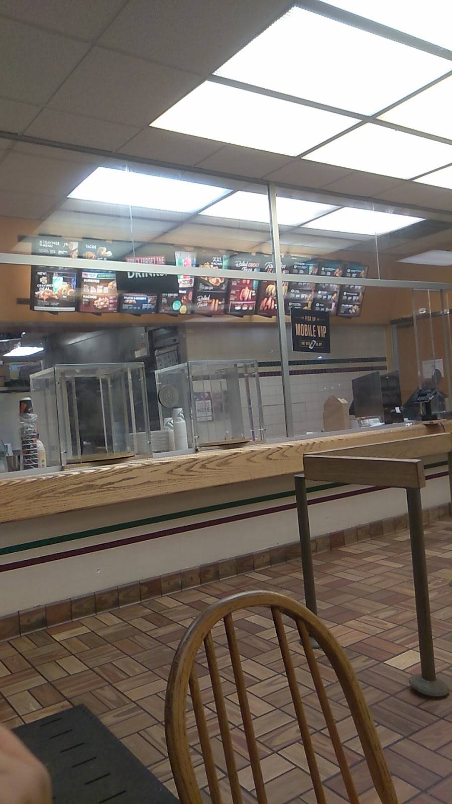 Taco Bell | meal takeaway | 14000 Livernois, Detroit, MI 48238, USA | 3138830340 OR +1 313-883-0340