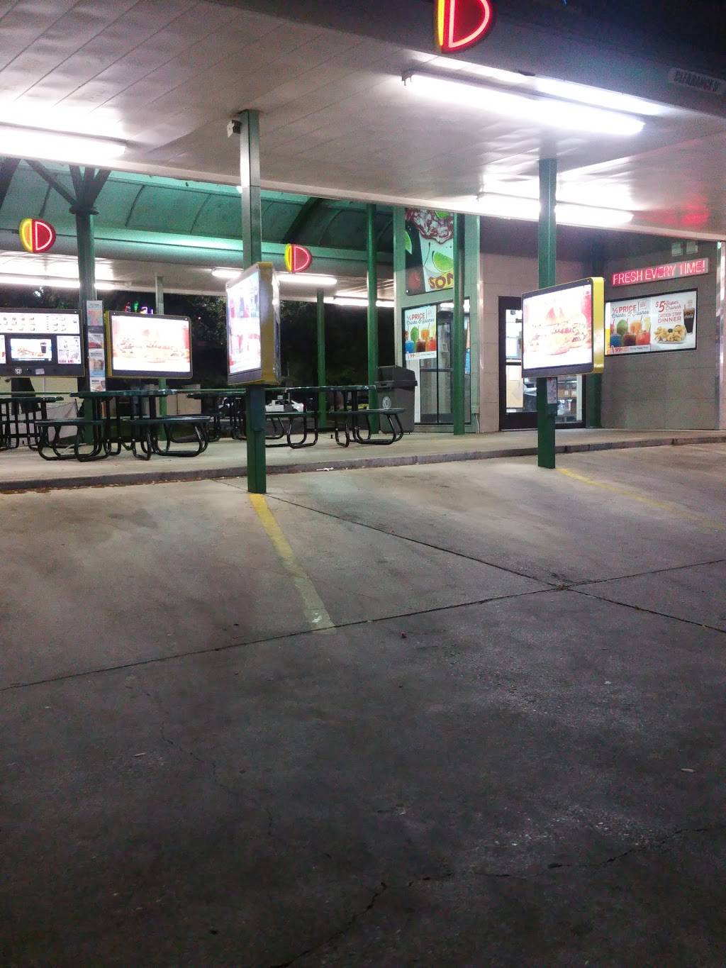 Sonic Drive-In | restaurant | 18535 Us Highway 281 N, San Antonio, TX 78258, USA | 2104946355 OR +1 210-494-6355