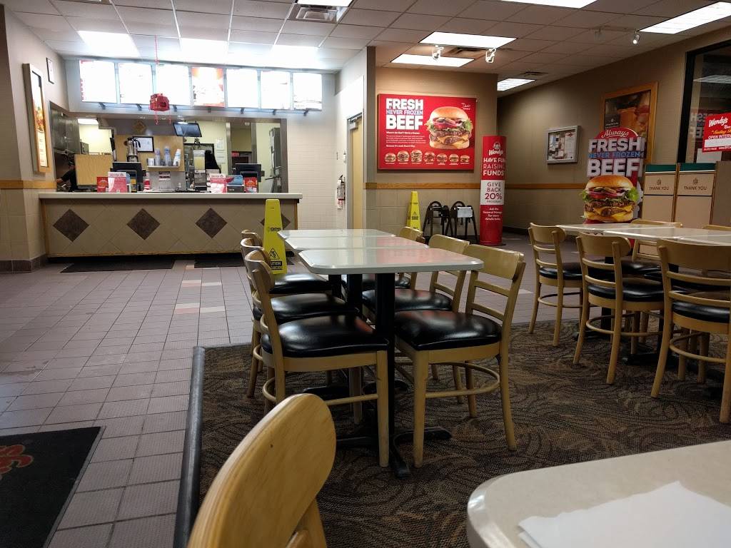 Wendys | restaurant | 1362 South St #12, Fox Lake, IL 60020, USA | 8479739581 OR +1 847-973-9581