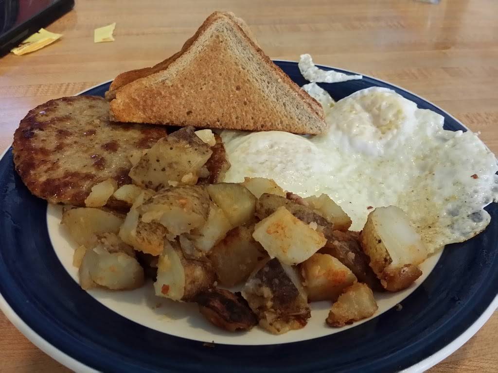 Gabbys Place | restaurant | 173 Pearson Blvd, Gardner, MA 01440, USA | 9786322282 OR +1 978-632-2282