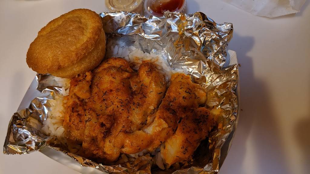 Catfish Corner Express | restaurant | 11805 Renton Ave S, Seattle, WA 98178, USA | 2067357084 OR +1 206-735-7084
