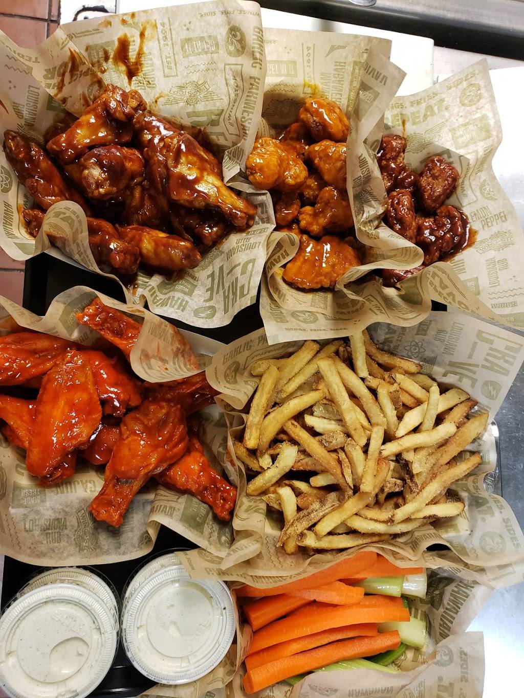 Wingstop | restaurant | 1093 B St R1-B1, Hayward, CA 94541, USA | 5108819464 OR +1 510-881-9464