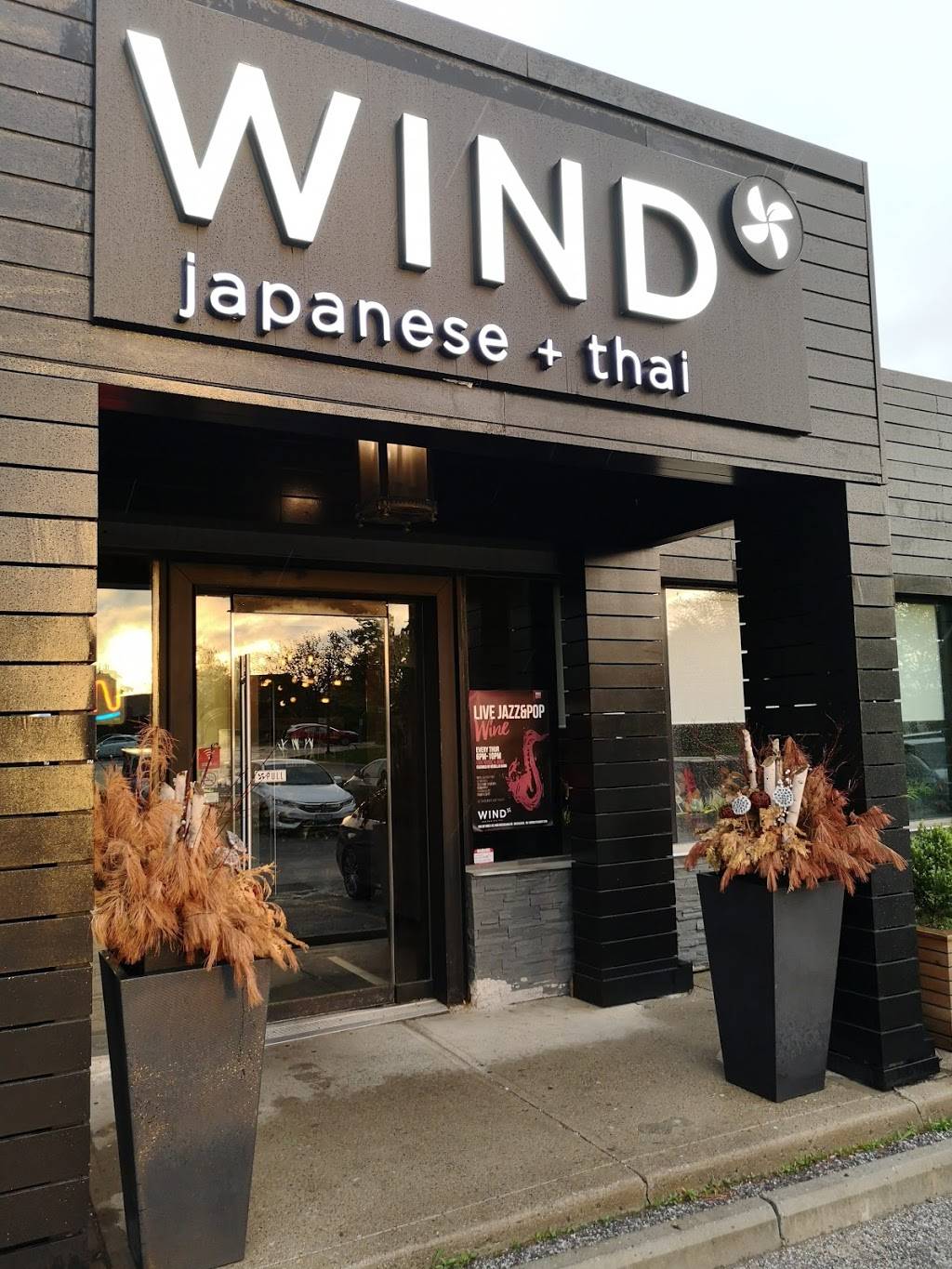 WIND Japanese and Thai | restaurant | 6485 Mississauga Rd, Mississauga, ON L5N 1A6, Canada | 9055678882 OR +1 905-567-8882