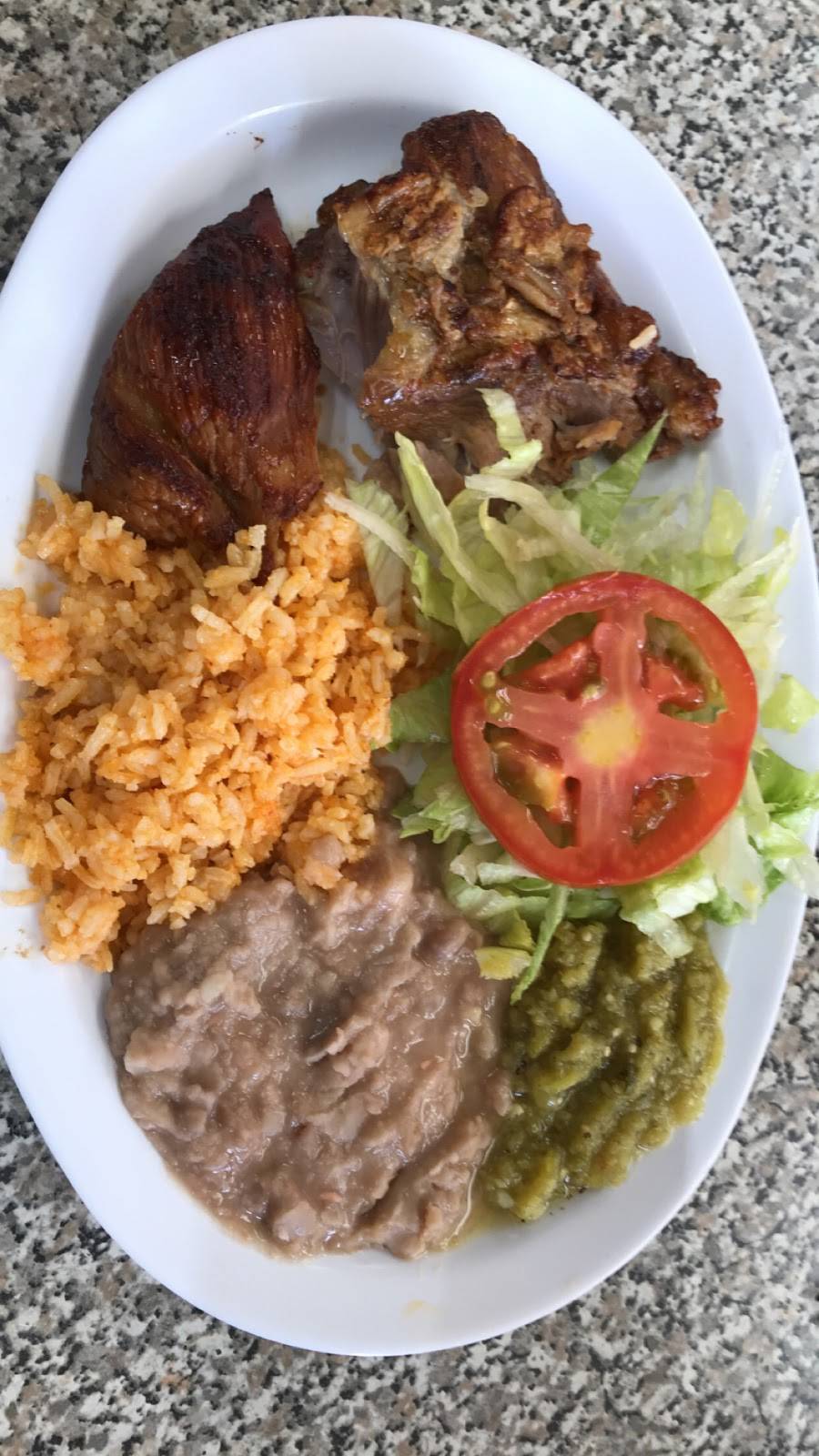 Aldos Mexican Food | restaurant | 205 Cecil Ave, Delano, CA 93215, USA | 6612293547 OR +1 661-229-3547