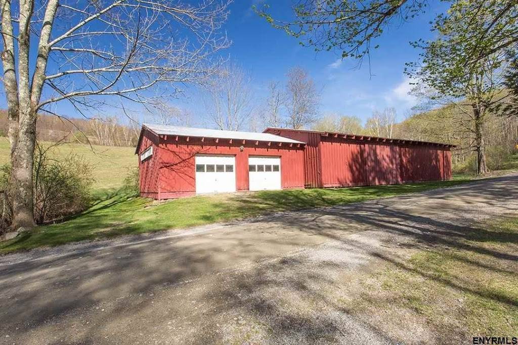 Mckie Hollow Farm | restaurant | 359 Mc Kie Hollow Rd, Cambridge, NY 12816, USA | 5183504991 OR +1 518-350-4991