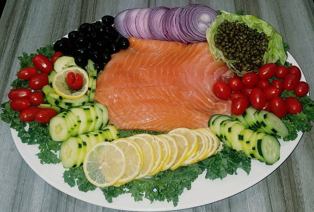 Bagels Plus & Deli | bakery | 700 Plaza Dr, Secaucus, NJ 07094, USA | 2013300744 OR +1 201-330-0744