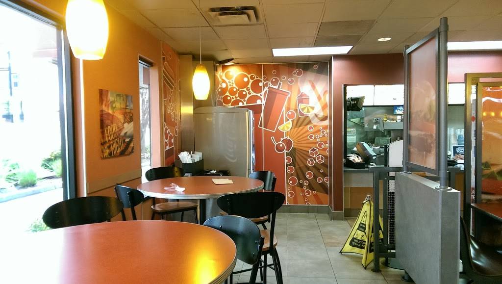 Jack in the Box | restaurant | 1740 S Main St, Milpitas, CA 95035, USA | 4089568655 OR +1 408-956-8655