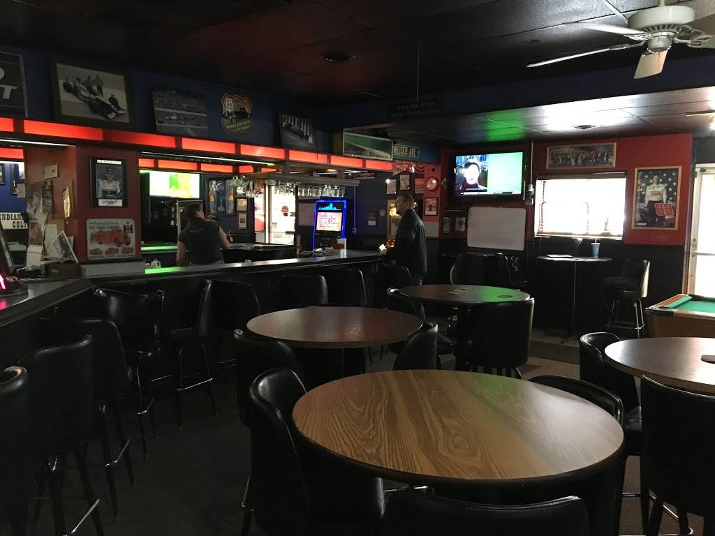 Sports Page Lounge | restaurant | 4603 N Post Rd, Indianapolis, IN 46226, USA | 3178977449 OR +1 317-897-7449