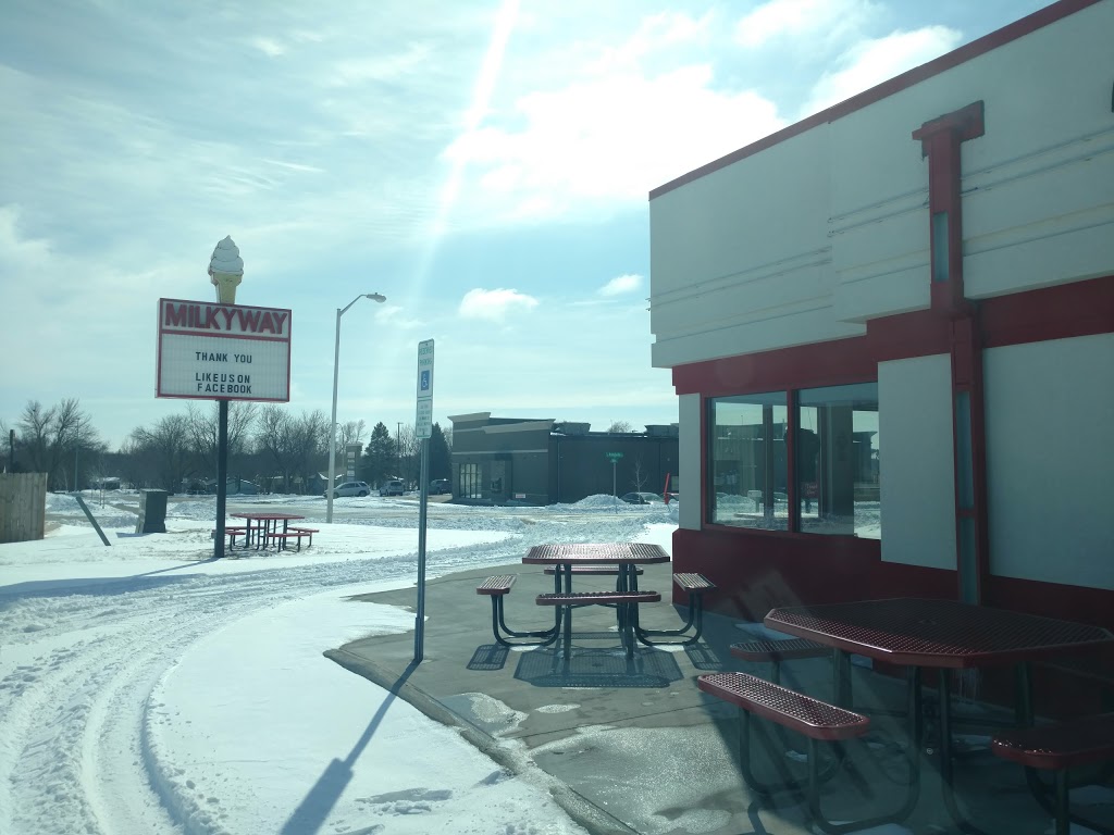 B & G Milkyway | restaurant | 124 E Annabelle St, Brandon, SD 57005, USA | 6055826776 OR +1 605-582-6776