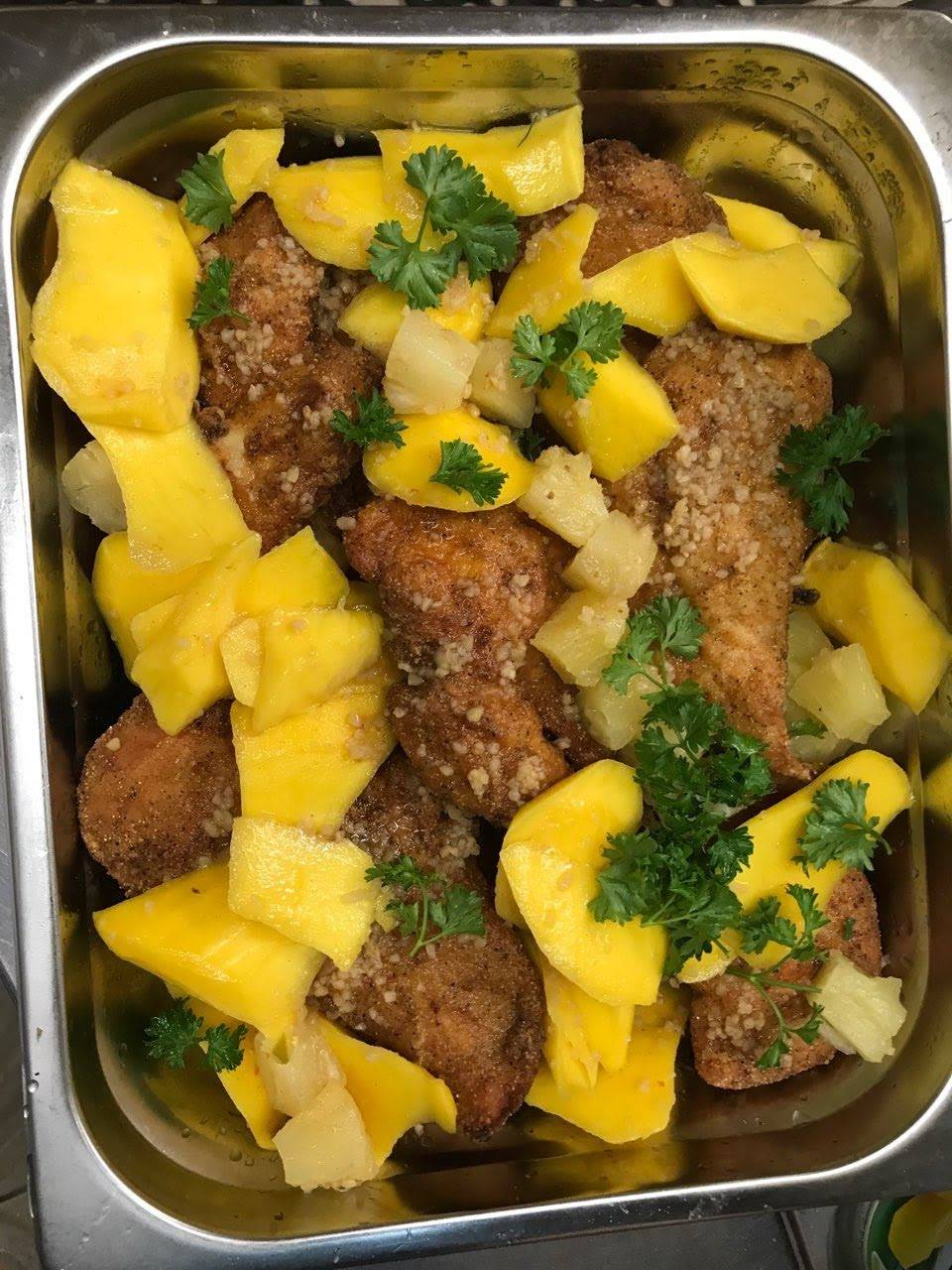 Island Bites | restaurant | 2107 1st Avenue, New York, NY 10029, USA | 6468508855 OR +1 646-850-8855