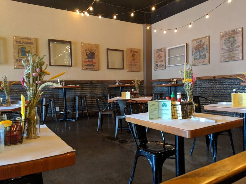 Urban Saloon & Grill | restaurant | 1202 Commerce Ave, Longview, WA 98632, USA | 3604251541 OR +1 360-425-1541