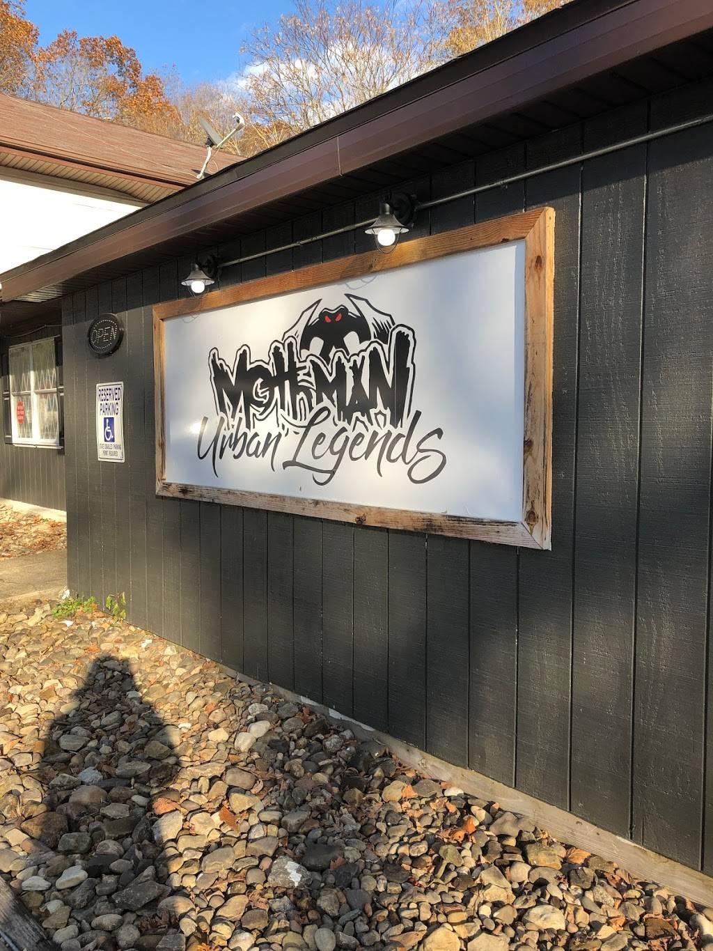 Mothman Urban Legends Bar and Grille | restaurant | 64 White Ridge Rd, Point Pleasant, WV 25550, USA | 3046758184 OR +1 304-675-8184