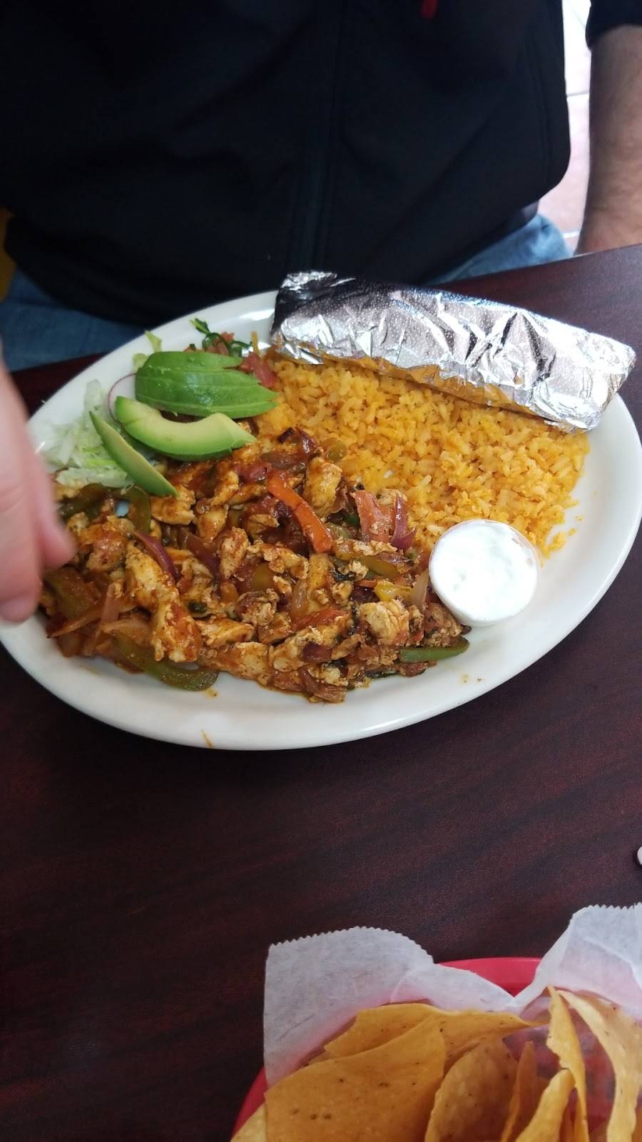 Mi Jaliscos Taqueria | restaurant | 2261 Balfour Rd, Brentwood, CA 94513, USA | 9252405600 OR +1 925-240-5600