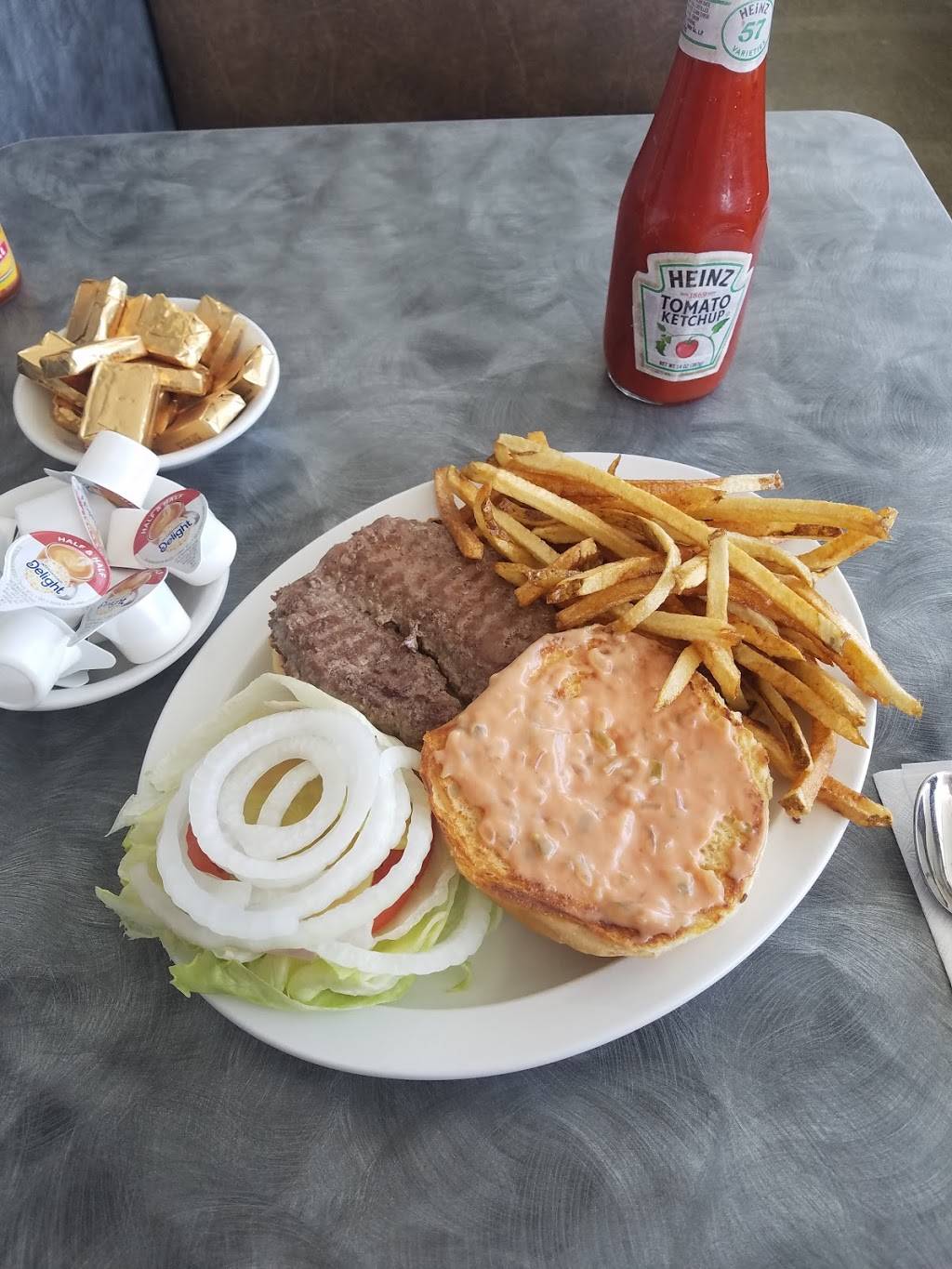 Wings Cafe | cafe | 4011 W Commonwealth Ave, Fullerton, CA 92833, USA | 7147358432 OR +1 714-735-8432