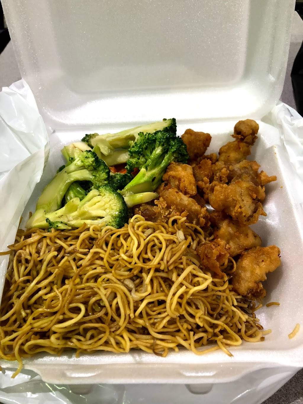 Pacific Wok & Grill | restaurant | 1571 Sandhurst Cir, Scarborough, ON M1V 1V2, Canada | 6477488810 OR +1 647-748-8810