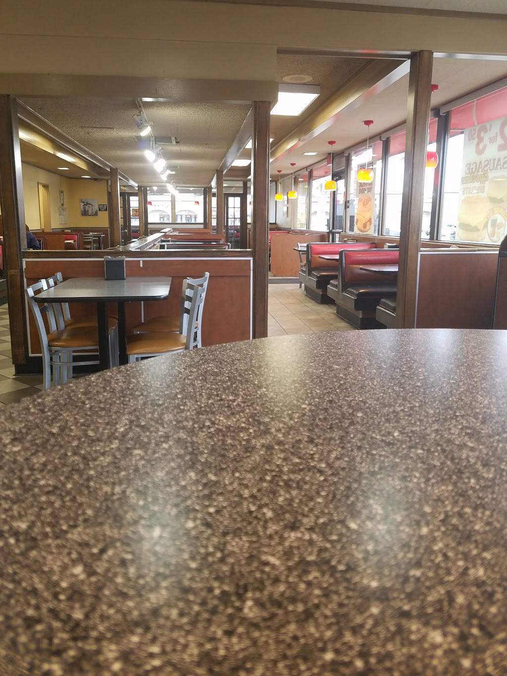 Carls Jr. | restaurant | 15226 Rosecrans Ave, La Mirada, CA 90638, USA | 7145233373 OR +1 714-523-3373