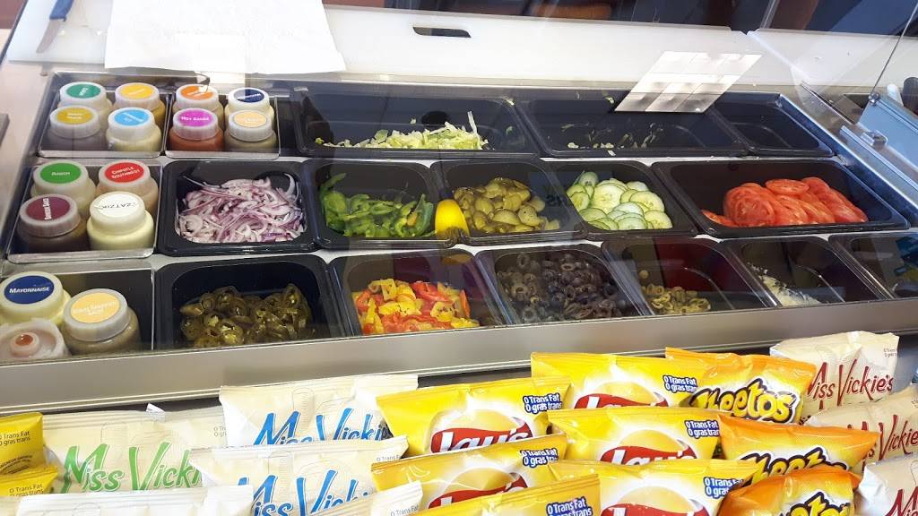 Subway | restaurant | 300 York Mills Rd Unit 2A, Toronto, ON M2L 2Y5, Canada | 6479874737 OR +1 647-987-4737