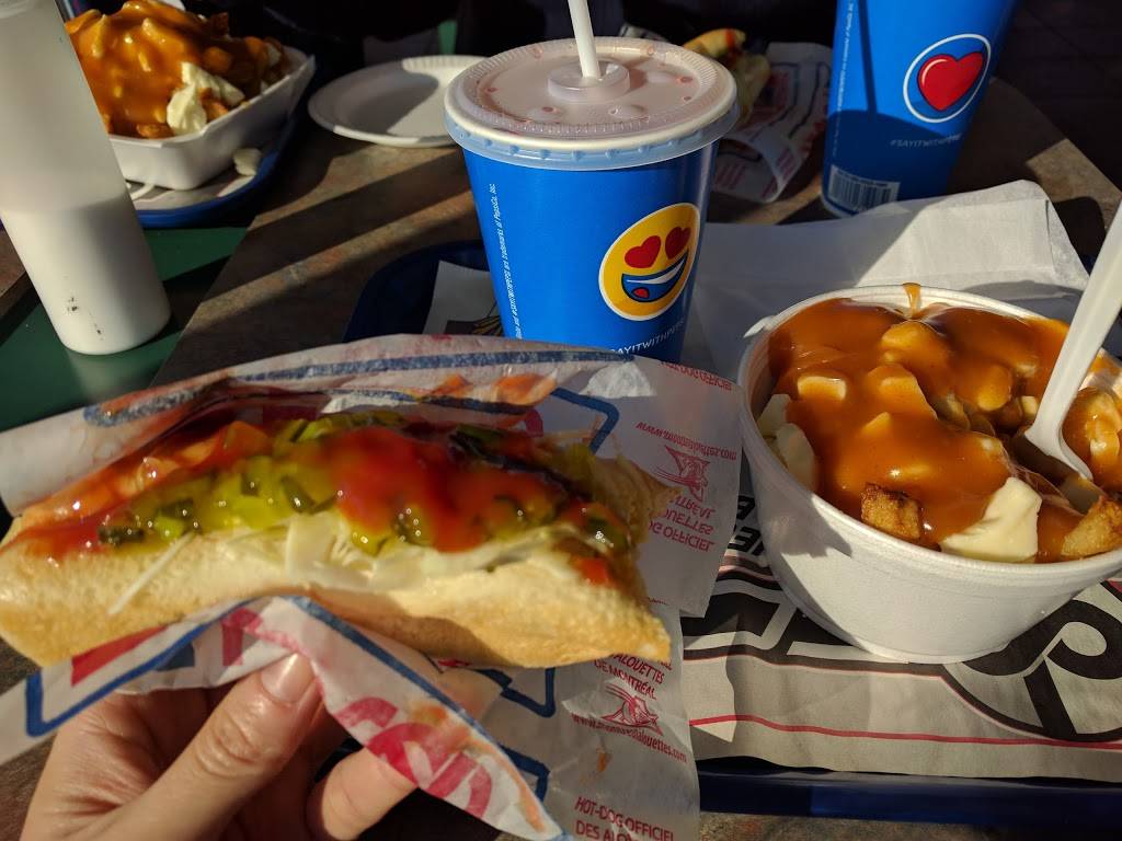 Anjou Patates | restaurant | 8100 Boul Henri-Bourassa E, Anjou, QC H1E 1P3, Canada | 5146484030 OR +1 514-648-4030