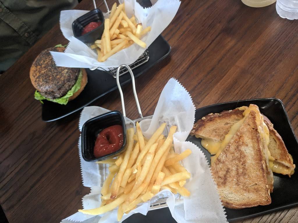 Fire & Brew | restaurant | 81 Jefferson St, San Francisco, CA 94133, USA | 4158143418 OR +1 415-814-3418