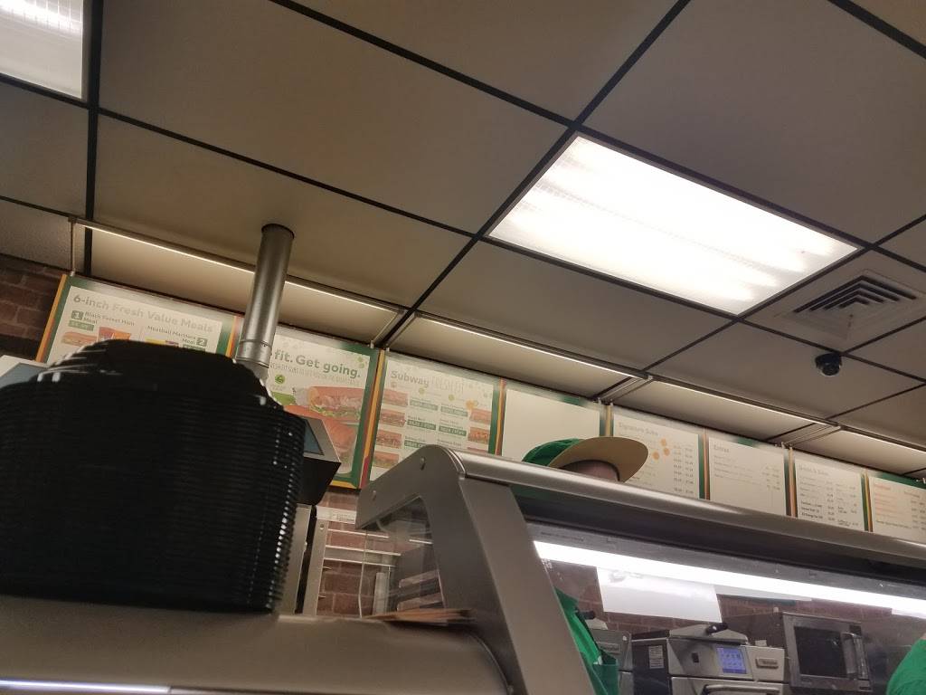 Subway | restaurant | Anthony Wayne Plaza, 5903 Weckerly Rd, Whitehouse, OH 43571, USA | 4198779473 OR +1 419-877-9473