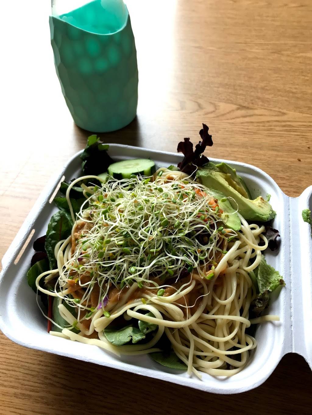 Cafe Evolution | cafe | 22 Chestnut St, Florence, MA 01062, USA | 4135860200 OR +1 413-586-0200